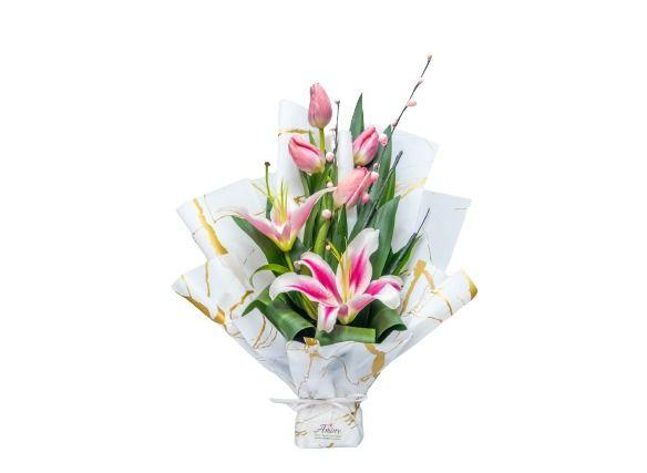 16StandBouquetTulipandlily1200.jpg Stand Bouquet Tulip And Lily 1 Piece - Image 1