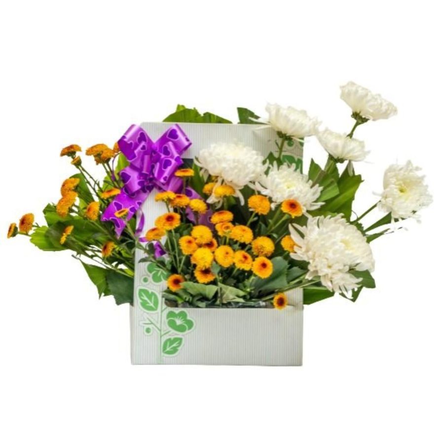 Small Flower Bag Spray And White Mums 1 Piece - Image 1