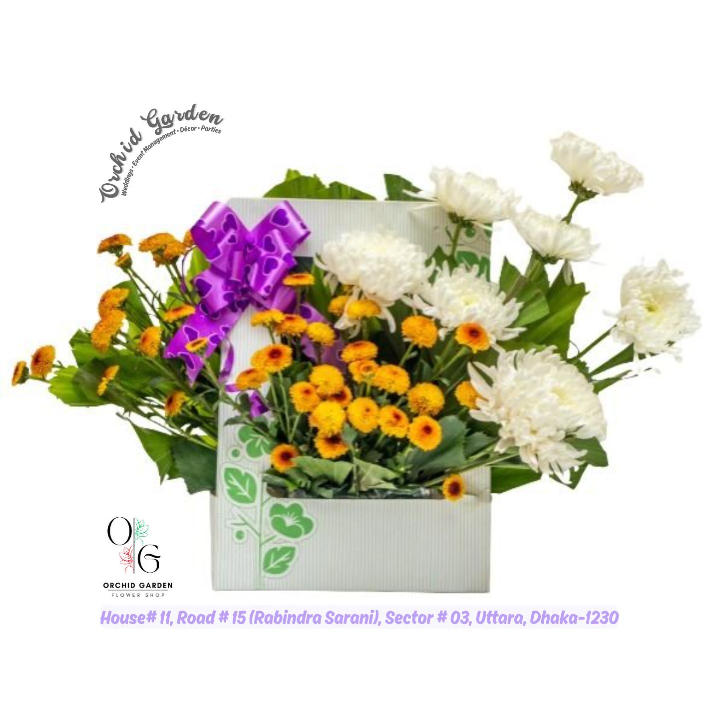 67a1e802769464eec757fe71.jpg Small Flower Bag Spray And White Mums 1 Piece - Image 1