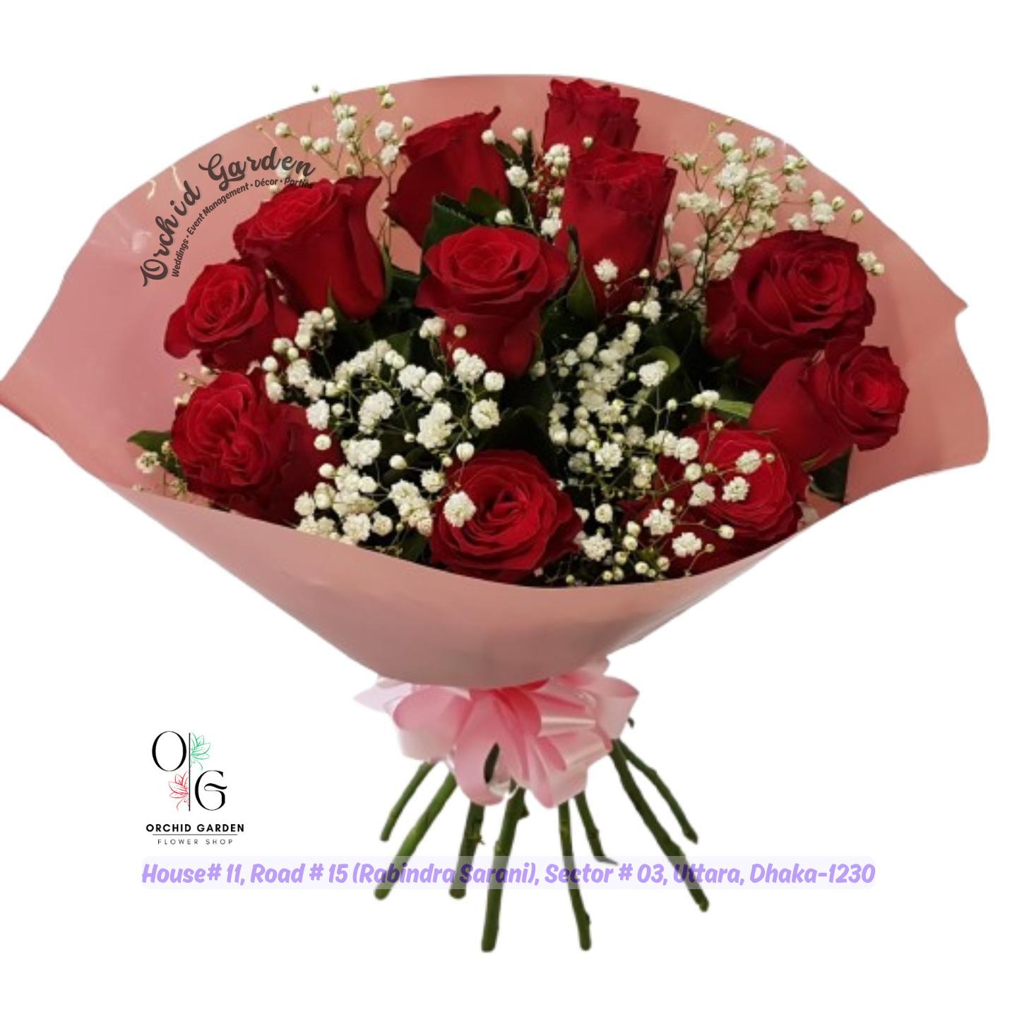 7a7fdb2c-797a-451c-b9e2-bf3974edd7d2.jpg Red Roses And Gypsophila Small Bouquet 1 Piece - Image 1