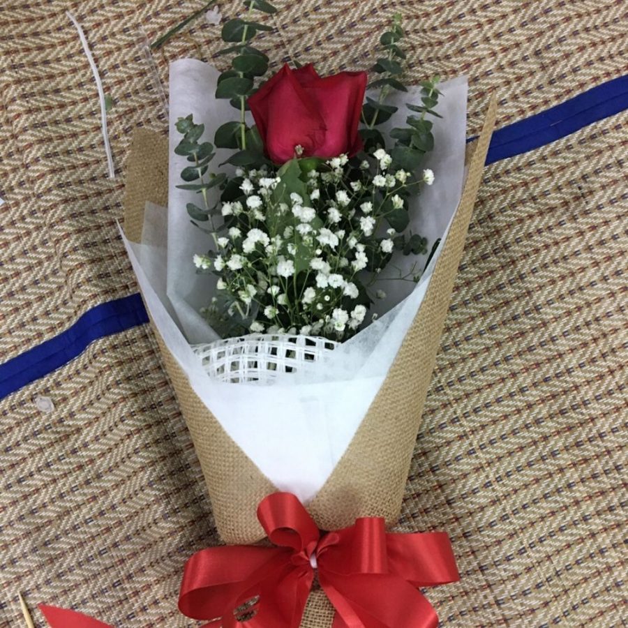1 Red Rose Round Bouquet With Gypso And Eucalyptus Flower - Image 1
